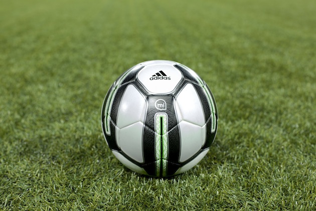 Adidas miCoach smart ball